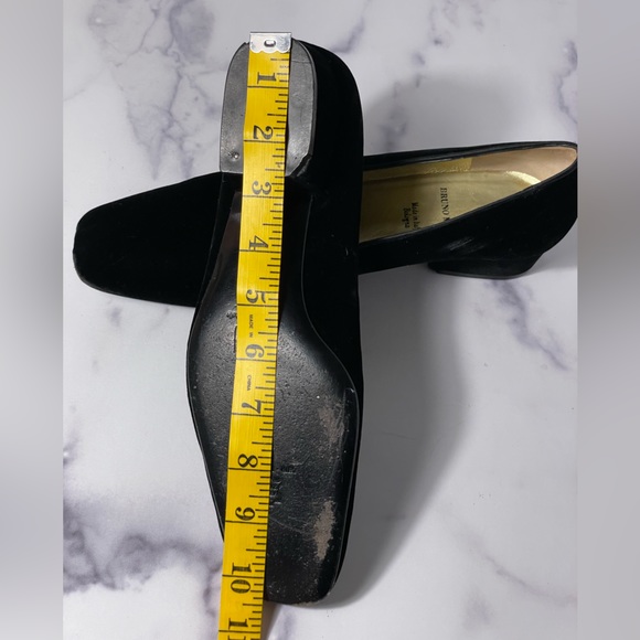 Bruno Magli Black Velvet Heeled Loafer Size 8.5 - Picture 14 of 14
